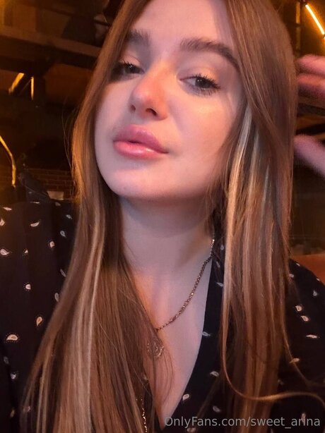 Arina Hot top star pictures