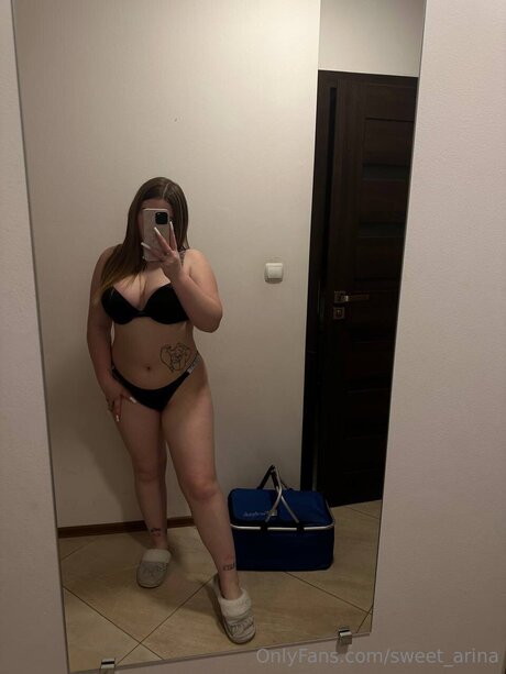 Arina Hot art actress image