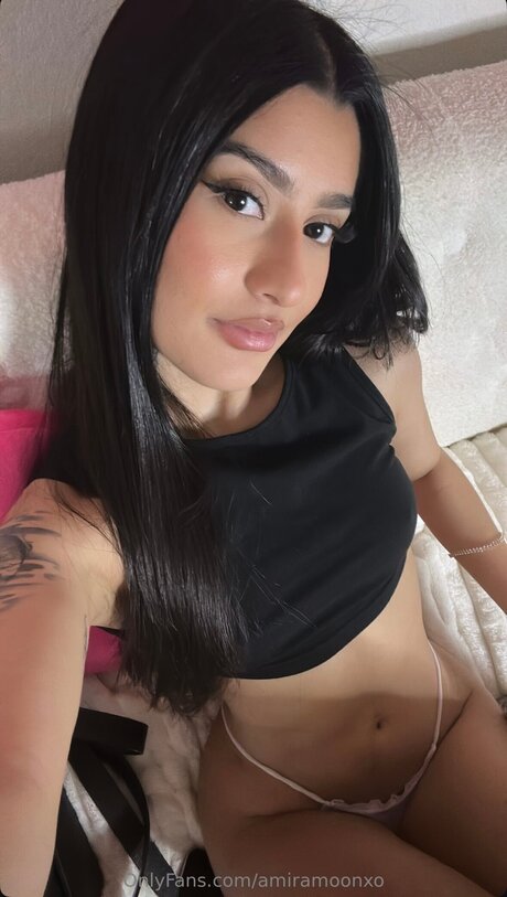 Amiramoonxo pornstar nudes img