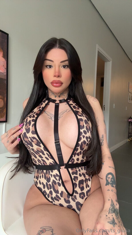 Ts Giulia pornstar hot images