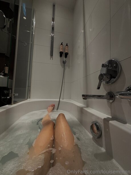 trans girl onlyfans beautiful pic