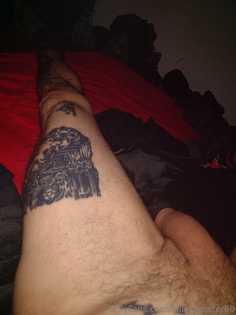 Fallenmaster69 erotic star image