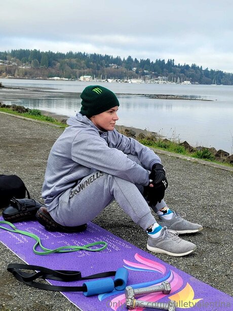 Bulletvalentina free model galleries