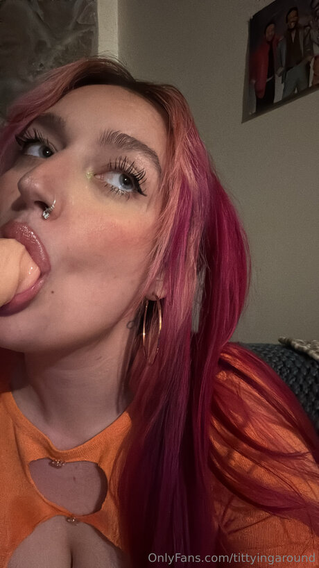 Tittyingaround sex star image