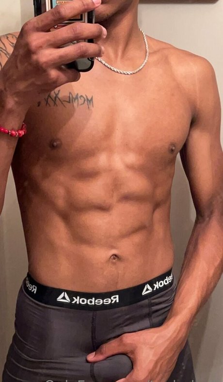 Taylor Halll_ exclusive actress archive