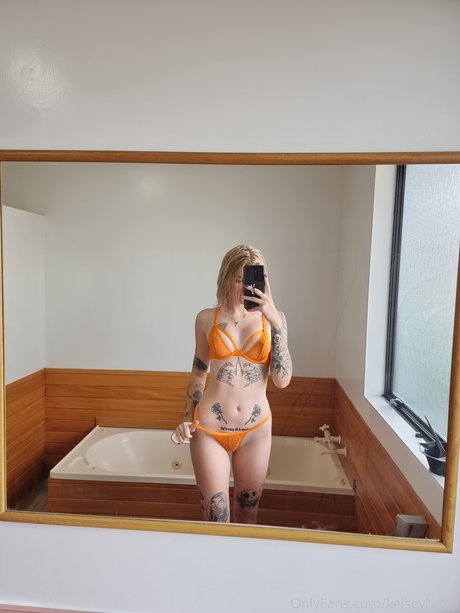 Kelsey Hazel star adult pictures