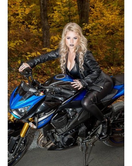 Flash Diamond model best photos