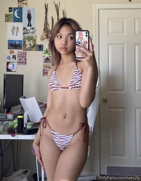 ajtaes taes2ly sexy star image