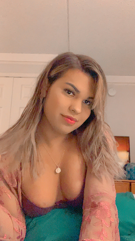 Moncerath pornographic star pic