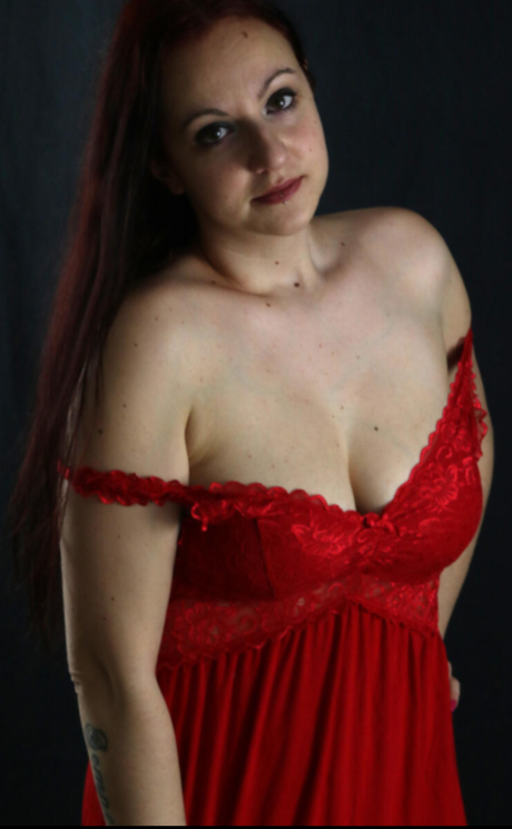 Feerina hot model images