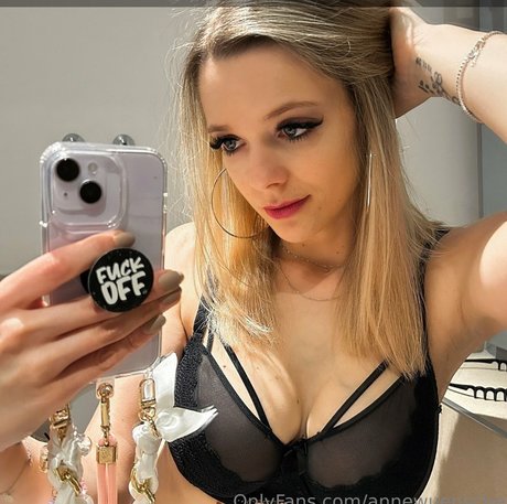 Anne Wuensche star art pictures