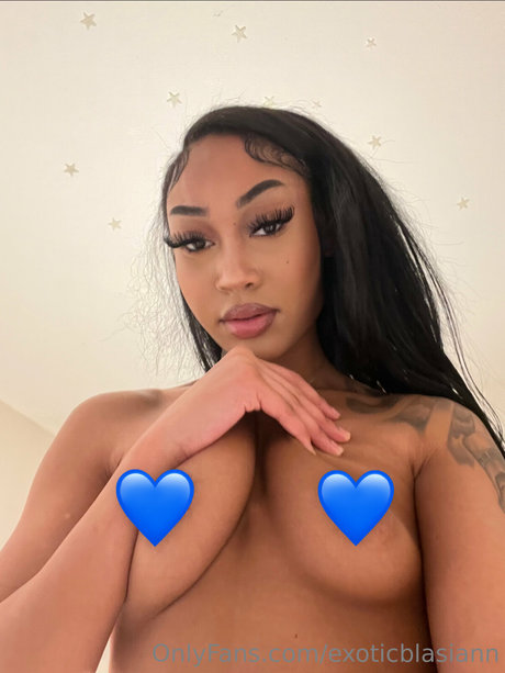 ass spread onlyfans hot xxx gallery