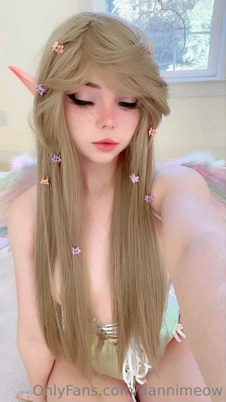 Danni Meow_ model hd images