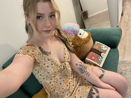 Elfbxby_ sexy model pics