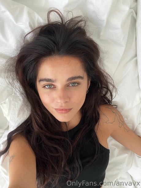 Ana Vavx hd model pic