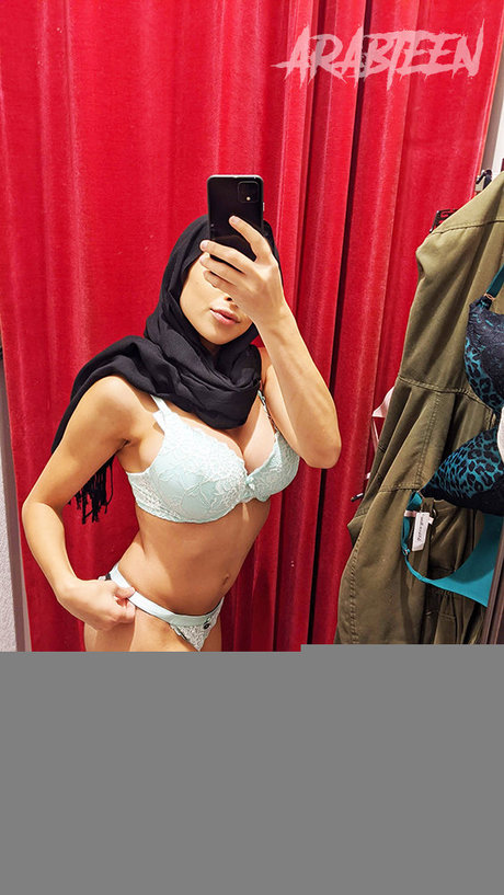 Bella Jameel hot pornstar picture