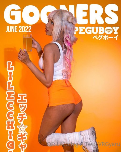 Sadgyaru model erotic photo