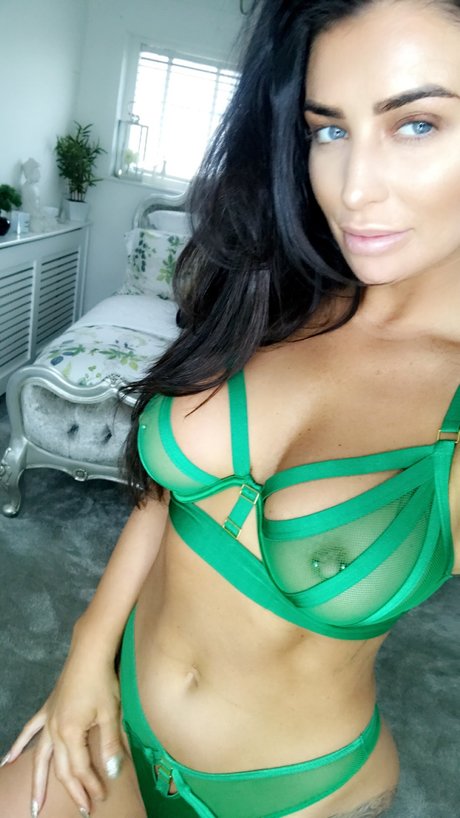 _Bouvs model sex images