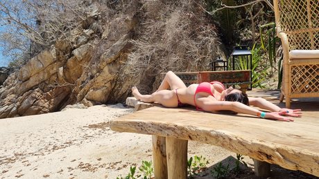 Victoria GLan art star photos