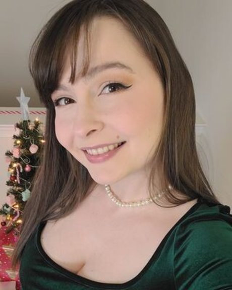 Cheravona model nice gallery