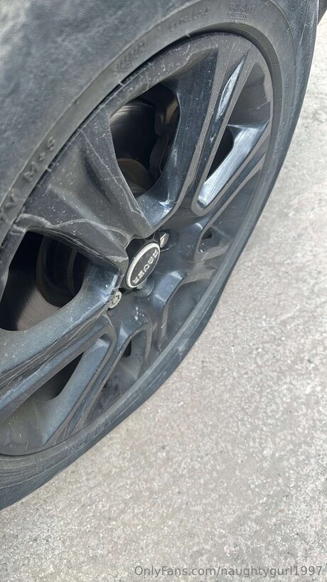 Naughtygurl1997 naked actress image