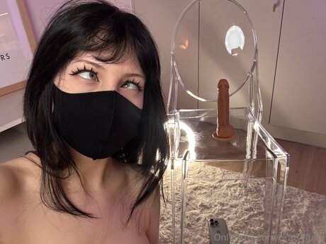 Brattyluna erotic actress pics