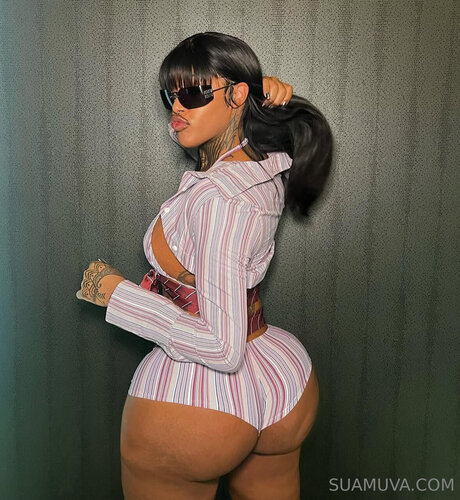 Thesuamuva hot actress img