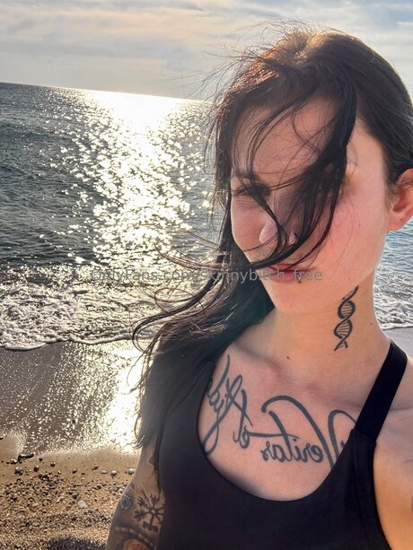 Skinnybitch Free hd star images