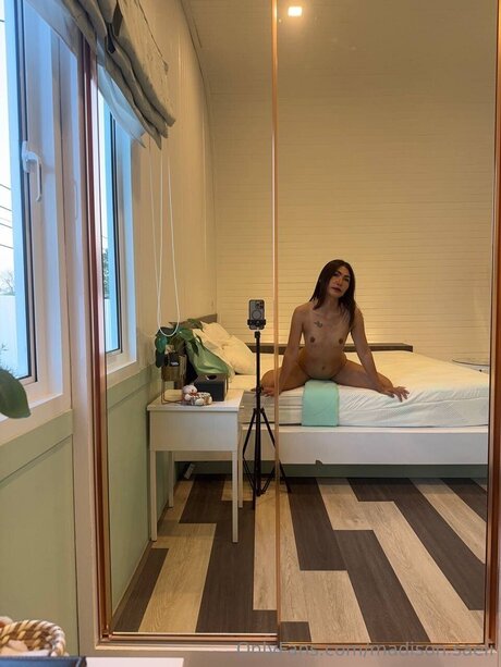 Madison Saeli art actress images