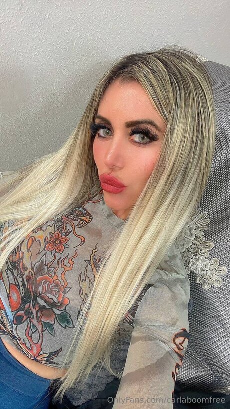 Carlaboomvip model pic