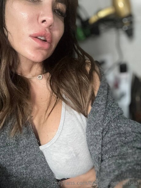 Bennygreen Official model perfect photo