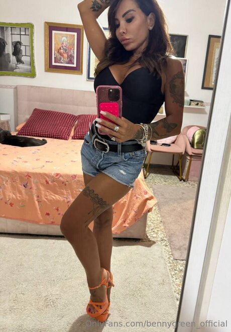 Bennygreen Official erotic pornstar galleries