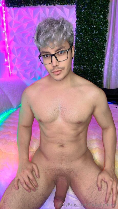 Mauriromero exclusive model images