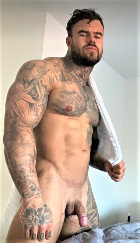 Randyspage model porn pic