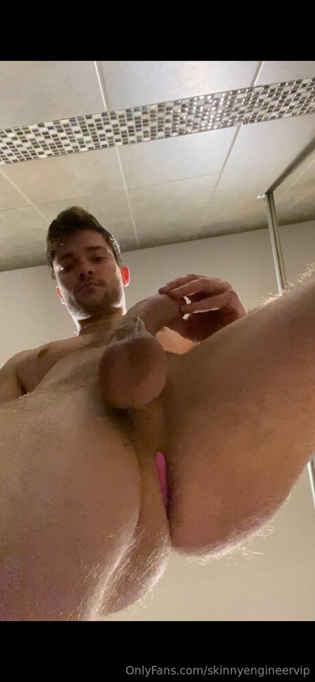 Skinnyengineervip exclusive pornstar photos