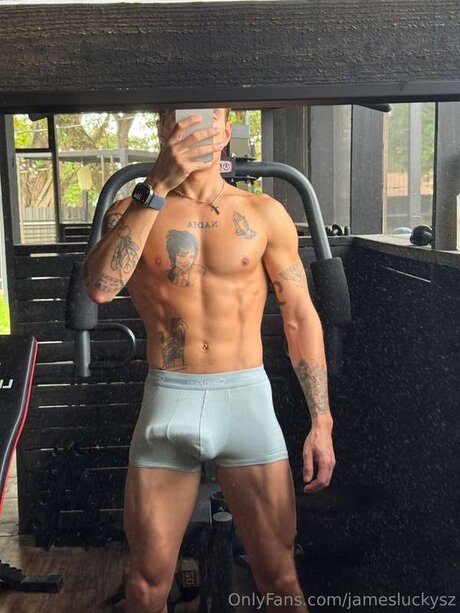 Jamesluckysz model exclusive photos