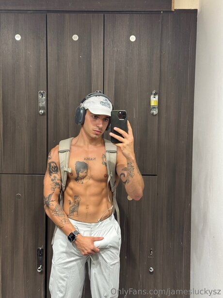 Jamesluckysz best star pictures