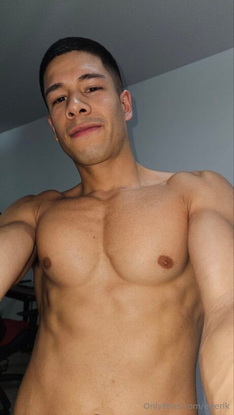 Eeerik star naked galleries