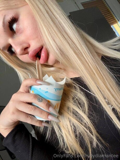 Rubydiamantee star sex galleries