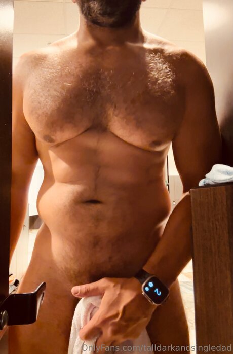 Talldarkandsingledad model photo