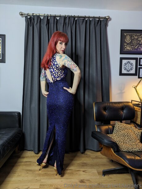 Scarlettdaggers model xxx photo