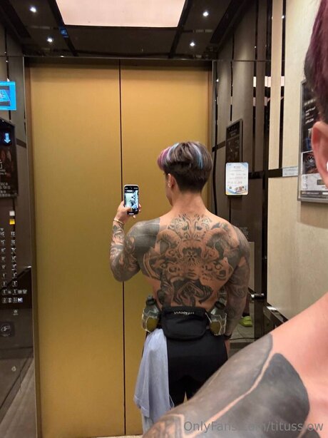 Titusslow nudes star image