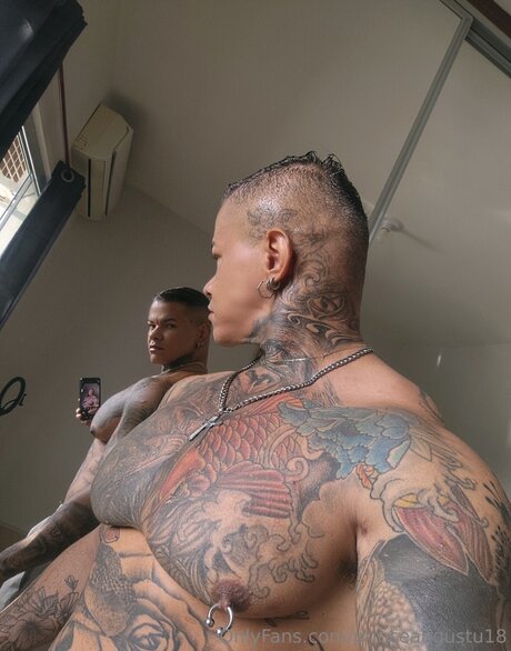 Princeaugustu18 model hot photo