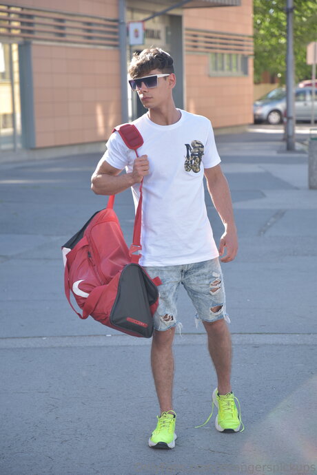 Strangerspickups pornstar top galleries