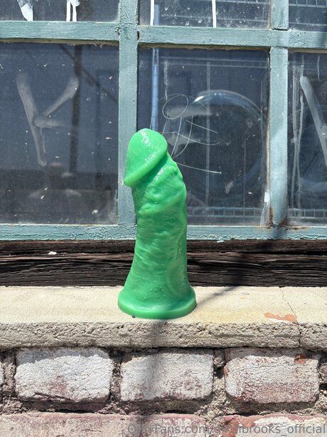 Girthbrooks Official high quality pornstar img