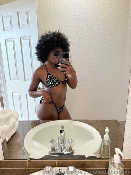 tiny onlyfans free nude pics