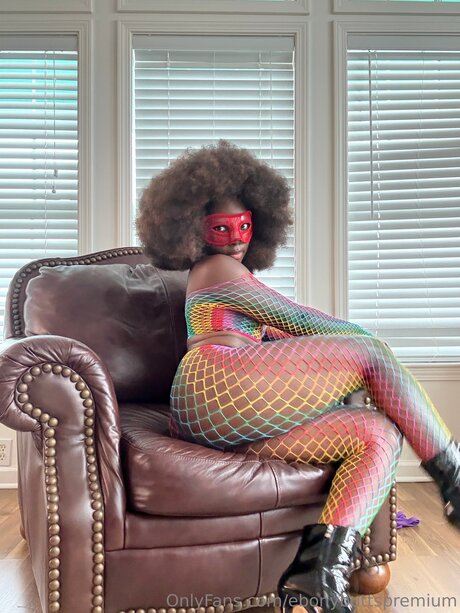 Ebonybuttspremium star erotic photos