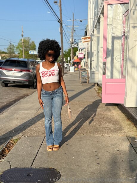 Ebonybuttspremium model nude photos