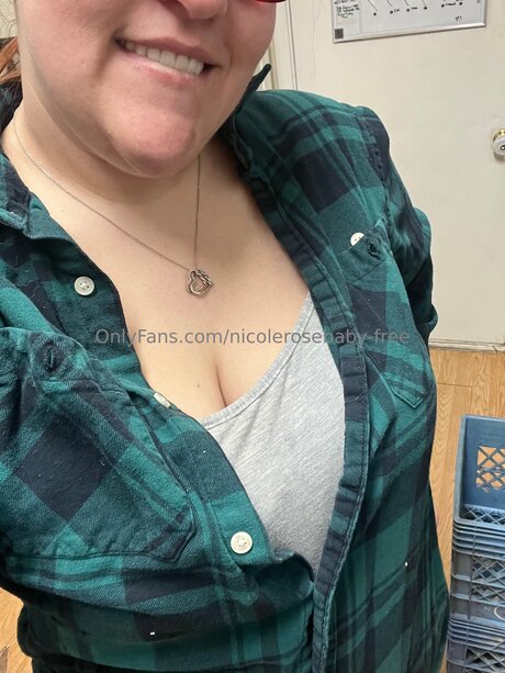 Nicolerosebaby Free star art picture