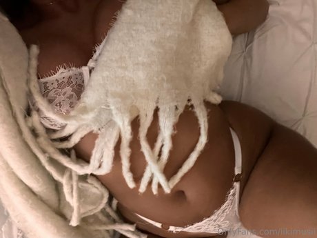 Iikimusi_ free pornstar image